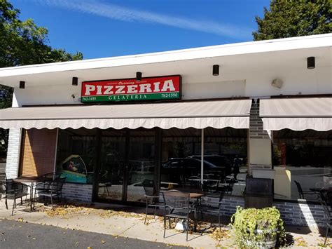 Bianco was born in the Bronx in 1960, and grew up in <b>Ossining</b>, New York. . Ossining pizza